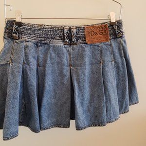 Vintage Authentic Dolce & Gabbana pleated mini denim skirt. Made in Italy.